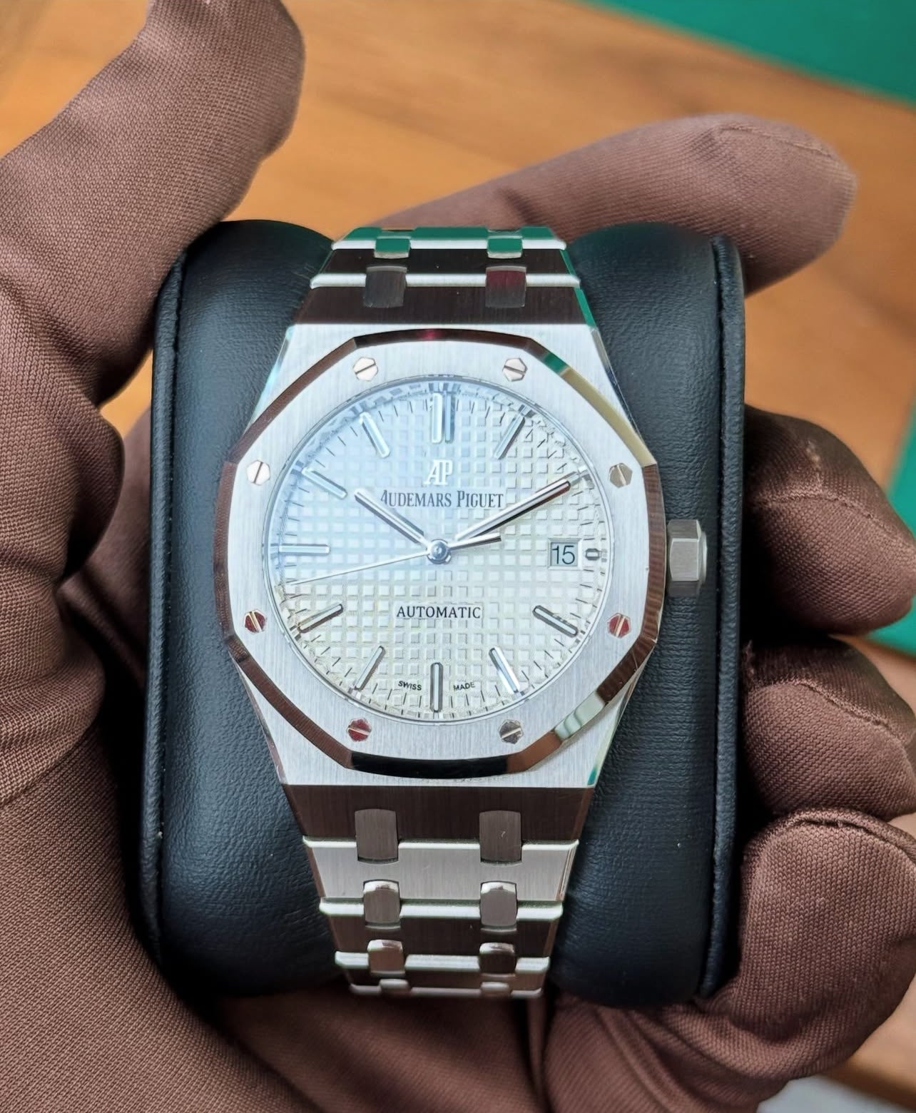 AUDEMARS PIGUET ROYAL OAK JUMBO WHITE