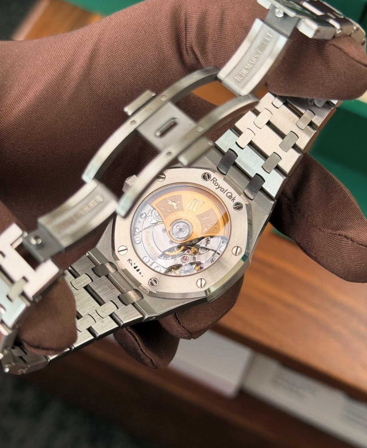 AUDEMARS PIGUET ROYAL OAK JUMBO WHITE